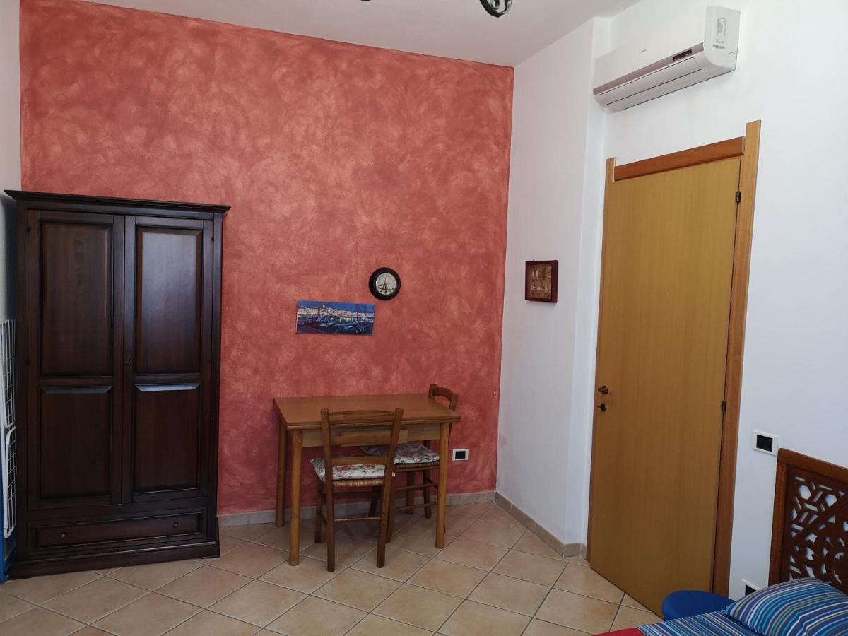 Casa Vacanze Rose E Fiori Sardegna San Vito  Εξωτερικό φωτογραφία